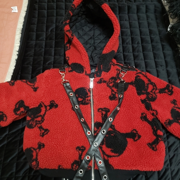 Plain Disguise Bomber Jacket - Picture 5 of 8